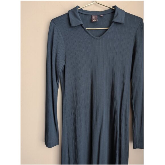 Uniqlo x Hana Tajima Collab Ribbed V-Neck Dress - Picture 2 of 6
